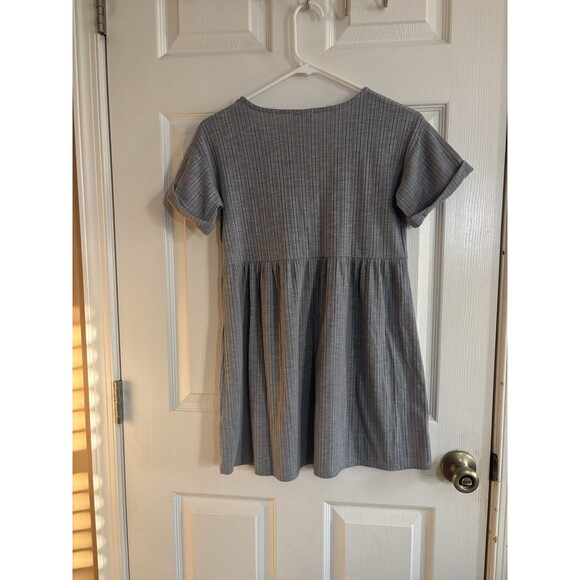 Art Class Girl’s Large 10-12 Gray Dress. Buttons - Picture 2 of 16